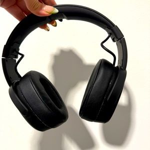 Skullcandy Crusher headphones